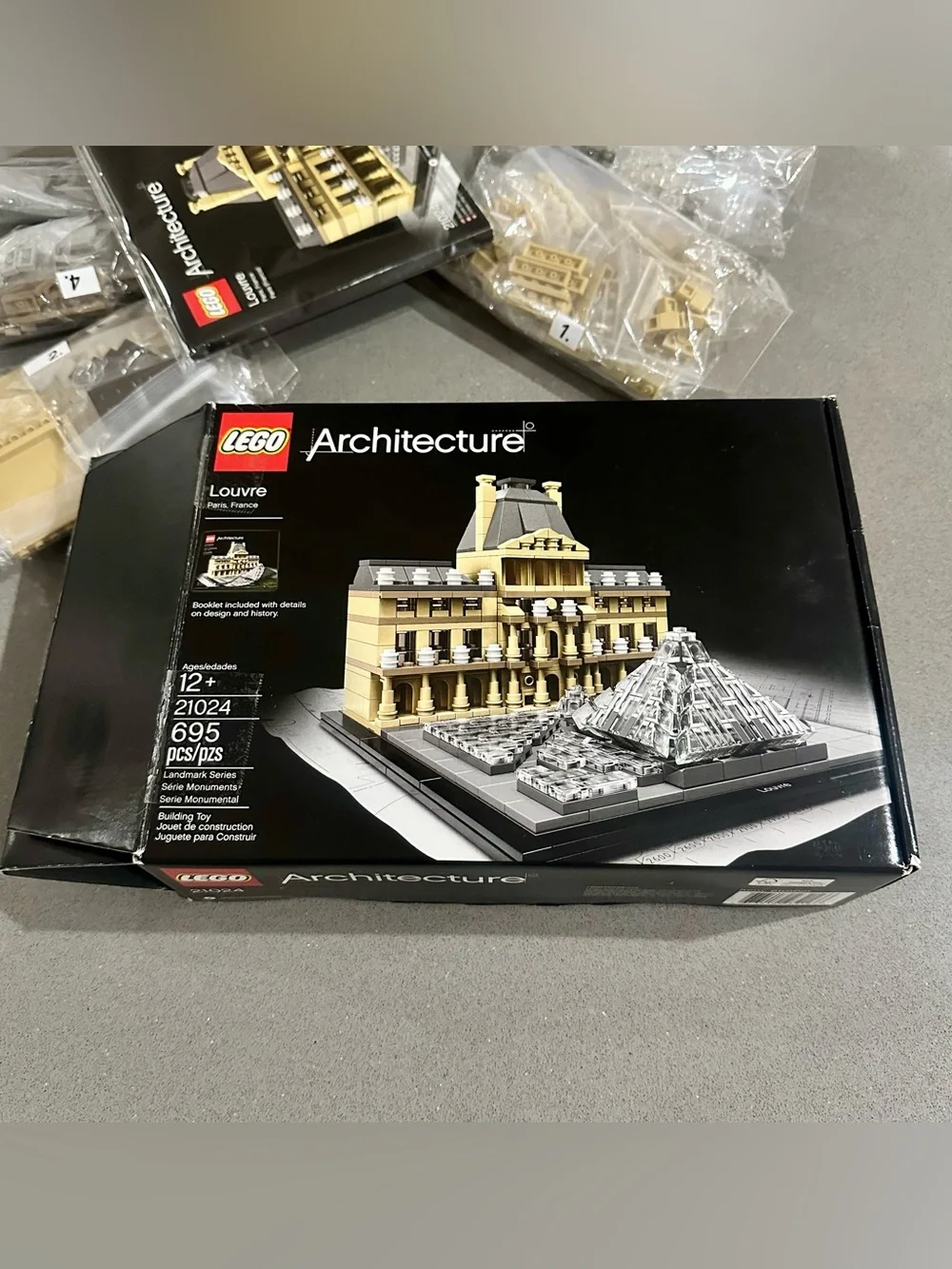 LEGO Architecture Louvre 21024 Complete w/ Box & Instructions Retired Set